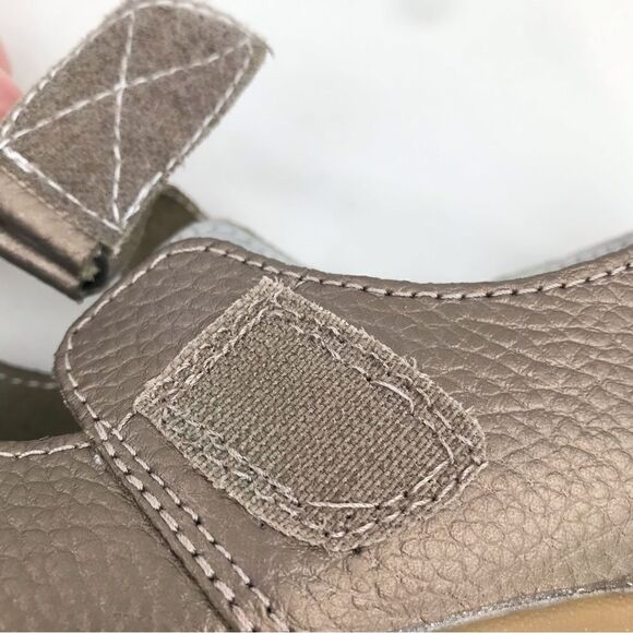 Spring Step STREETWISE Bronze Cross Strap Walking Athleisure Shoes - Picture 14 of 16